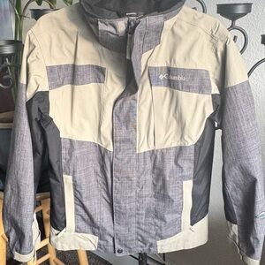 Columbia Men's Beige and Charcoal Ski Jacket